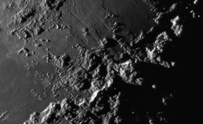 MoonCrater2015-08-07